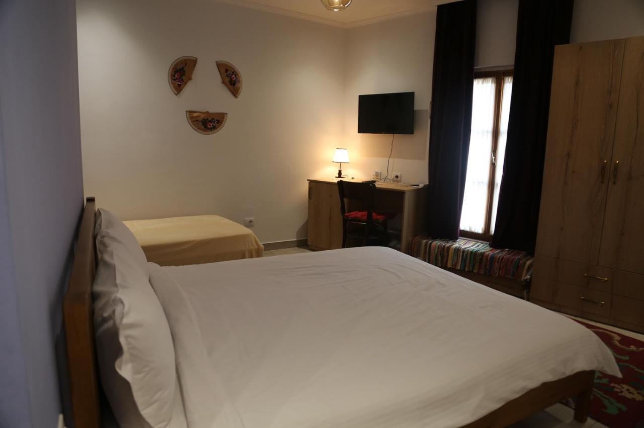 Agora Bed & Breakfast Влёра Экстерьер фото